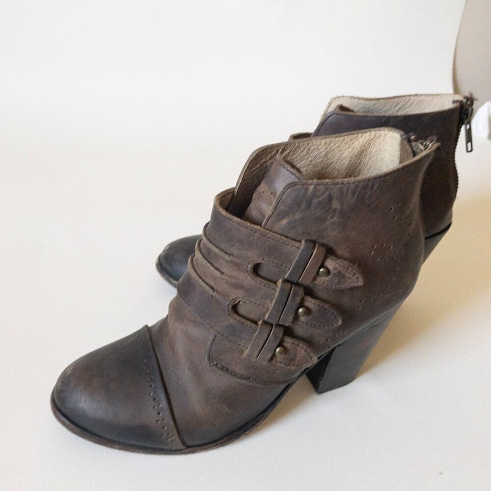 Freebird By Steven Malbc Brown Leather Block Heel Ankle Boots SZ 7 - Picture 16 of 16